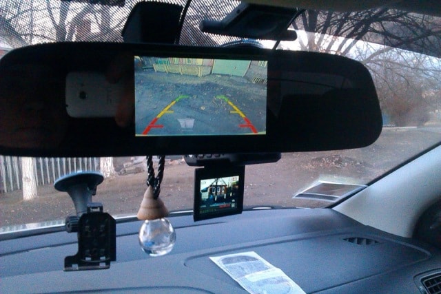 Как научиться сдавать назад на машине: полезные советы - фото3