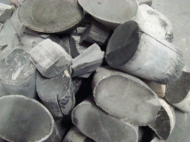 Умная экономия при замене автокатализаторов - фото