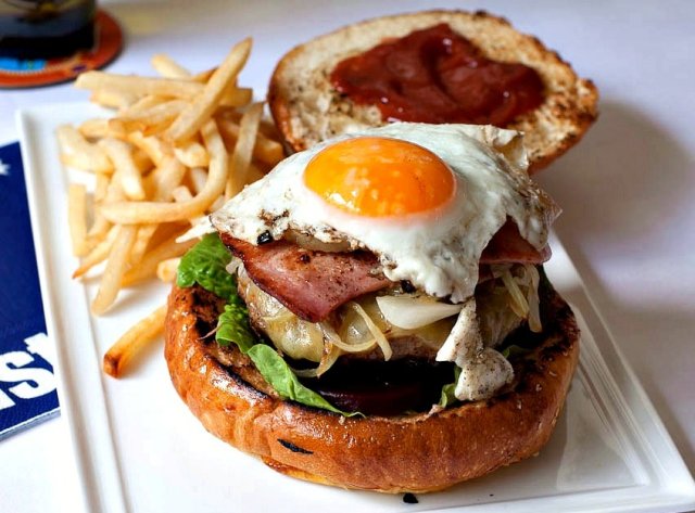 Простой бургер своими руками: рецепт - фото3