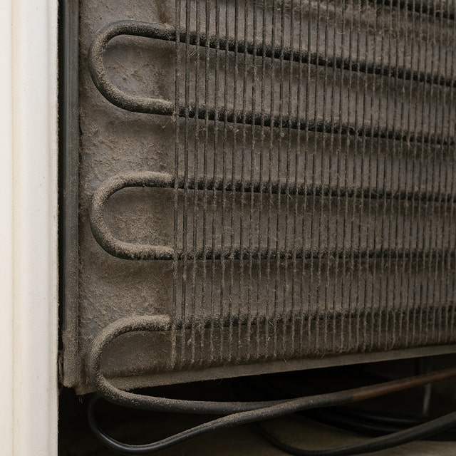 Самые распространенные поломки холодильников: как их предотвратить и что делать - фото2