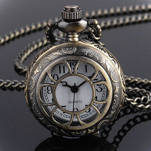 Какие женские часы сейчас в моде 2017 - фото7