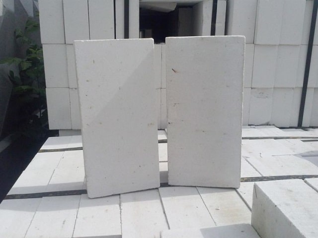 Силикатный кирпич или керамический: что лучше, обзор, плюсы и минусы - фото2