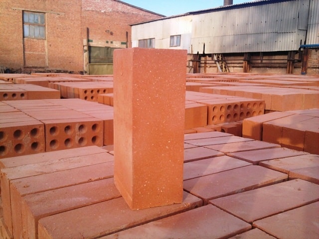 Силикатный кирпич или керамический: что лучше, обзор, плюсы и минусы - фото3