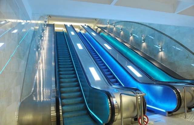 Качественный монтаж лифтов и эскалаторных систем - фото2