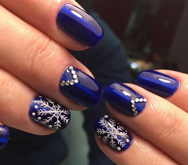 Красивый маникюр на Новый год 2020: идеи дизайна ногтей - фото5