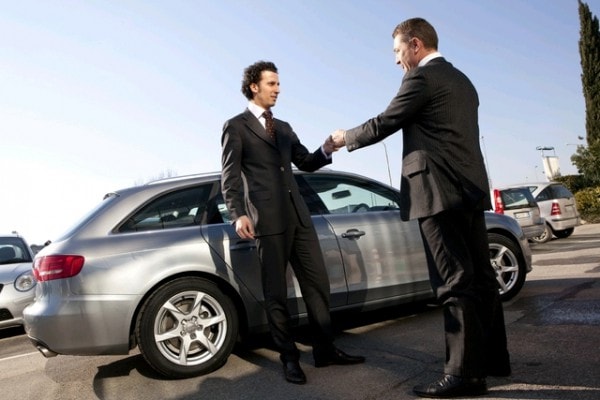 Машина в аренду - фото