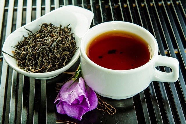 Чай черный и зеленый: в чем разница, польза и особенности - фото1