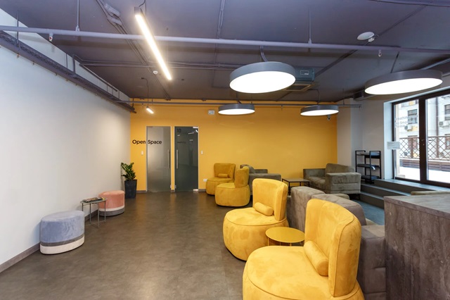 Каким должен быть современный офис: обзор TCEH office space club - фото3