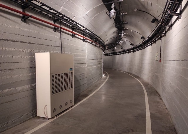 Промышленный осушитель воздуха: что это такое, виды, применение - фото2