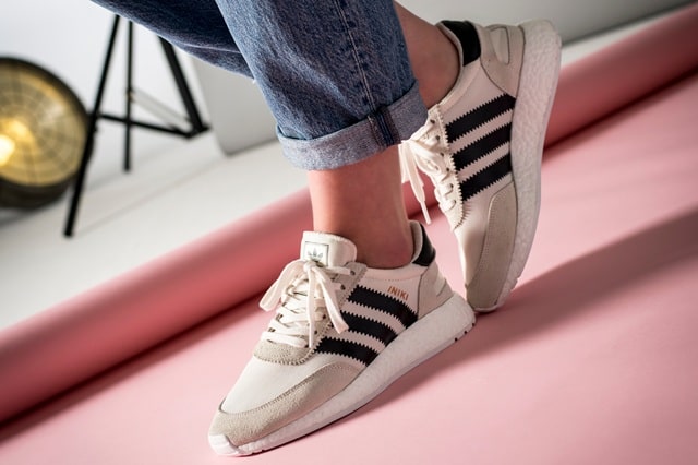 Женские кроссовки: какие бренды действительно стоят своих денег - фото3