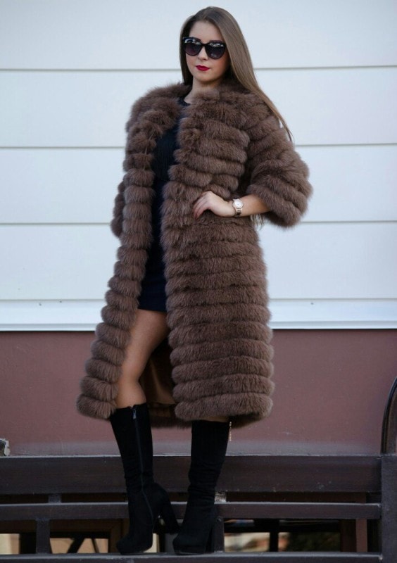 Мех натуральных цветов