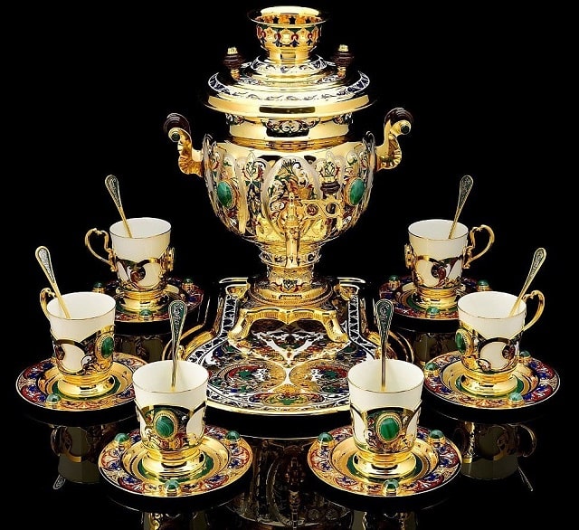 Что подарить мужу на День рождения, если у него все есть - чайный набор с самоваром