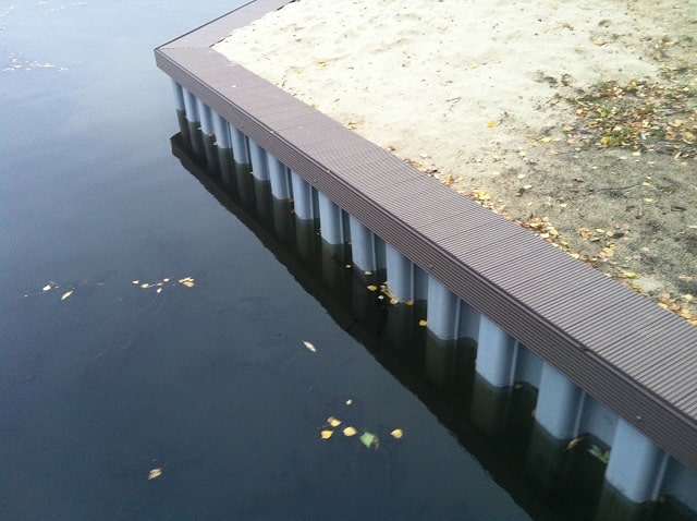 Как происходит укрепление берега: способы и особенности - Сваи