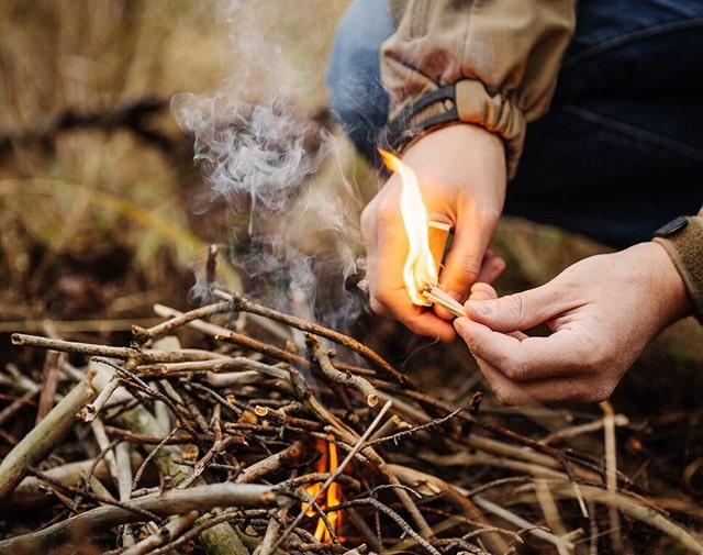 Как разжечь костер на природе: полезные советы - фото1