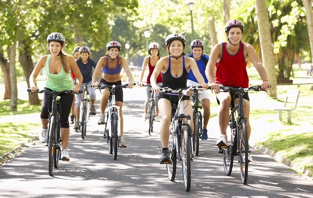 Какие существуют правила безопасности при езде на велосипеде - Участвуйте в групповых поездках