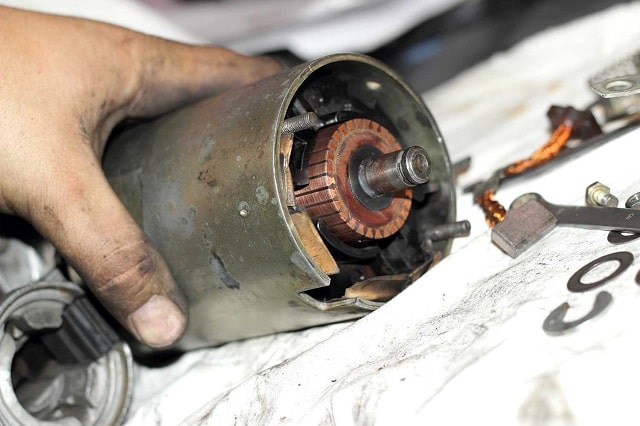 Стартер в автомобиле: что это такое, как понять, что он вышел из строя - фото2