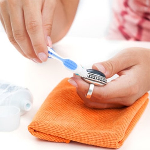 Как чистить серебро от черноты в домашних условиях? (видео) - фото 3