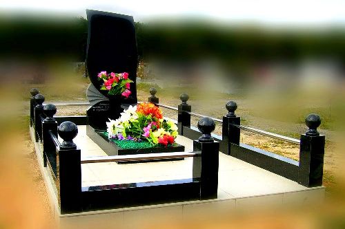 Мрамор или гранит: что лучше для памятника? - фото 2