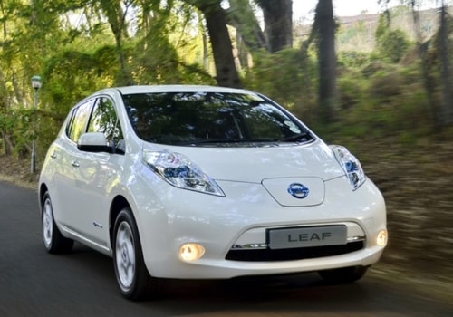Ниссан Лиф (цена, обзор электромобиля) - фото 4