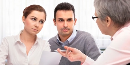 Сделки с недвижимостью между близкими родственниками - фото