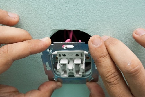 Как выключатель подсоединить к розетке? - фото 3