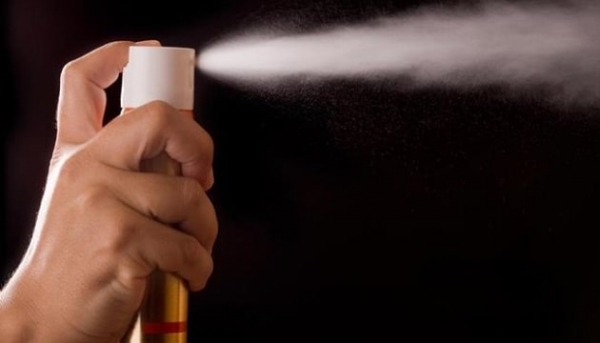 Семиклассники перед уроком алгебры распылили газовый баллончик