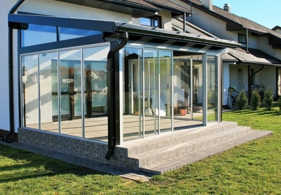Профессиональное остекление террас, веранд и беседок