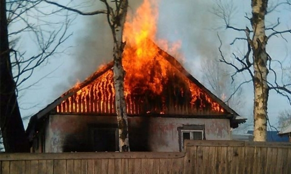 Во время пожара в Соледаре погибли два человека