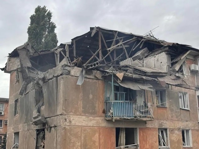 В Курахово под обстрел попал центр города - погибла женщина