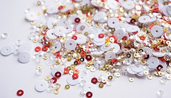 Что такое пайетки: виды, особенности и применение