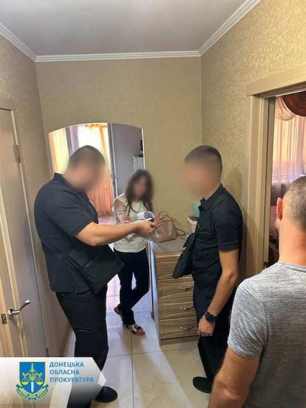 Жители Покровского района обвиняются в сутенерстве