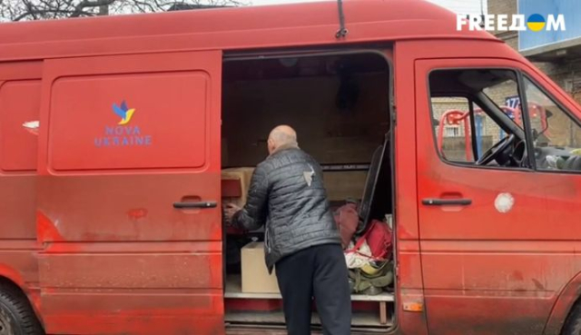 Днепропетровские волонтеры эвакуируют жителей Покровска