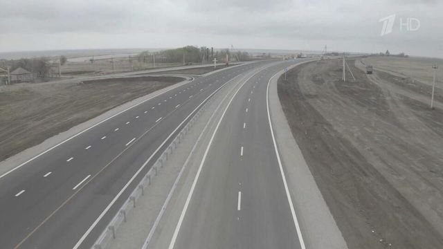 Оккупанты отремонтировали важный для них участок дороги от Новоазовска до Мариуполя