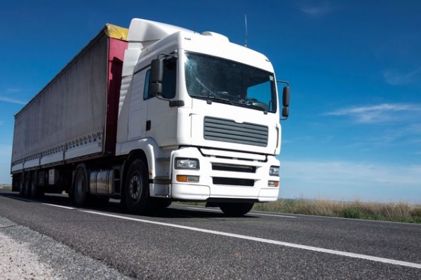 Из-за жары на дорогах Донетчины ограничено движение грузовых автомобилей