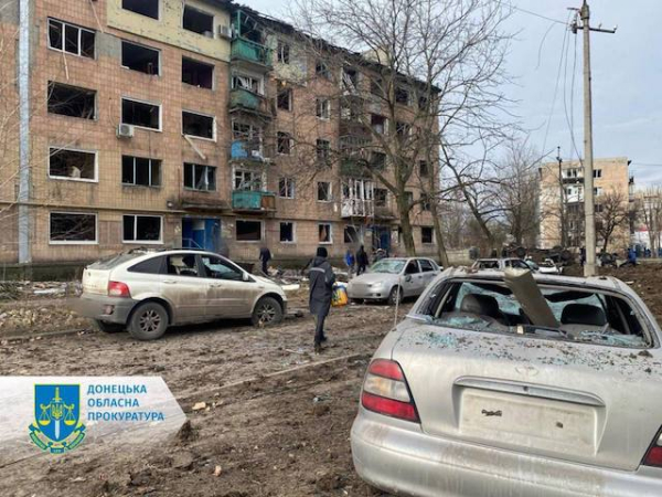 Двое детей и 14 взрослых ранены во время авиаудара по Курахово