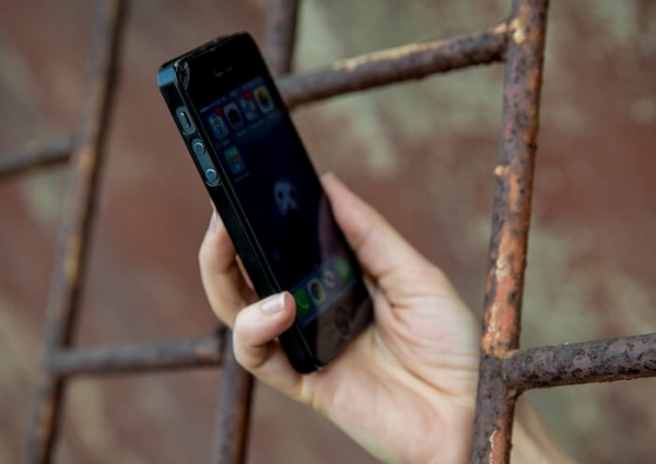 Житель Донецкой области занимался мошенничеством, находясь в Роменской колонии