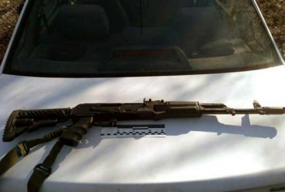 Мужчина из Мирнограда решал семейные проблемы с помощью автомата