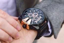 Какие часы лучше: швейцарские или японские, почему?