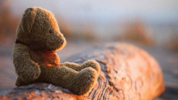 На Донетчине горе-мать выгнала из дома 8-летнего ребенка