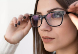 Окуляри для постійного носіння: як правильно підібрати лінзи та оправу?