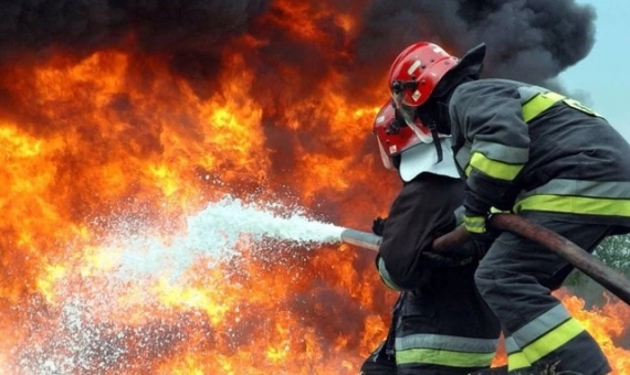 В одной из высоток Донецка – пожар: погиб мужчина