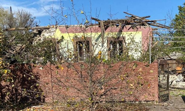 В результате ударов оккупантов по городам Донецкой области погибли 3 человека.