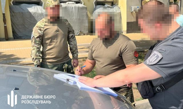 Военком из Донецкой области и его сообщник предстанут перед судом