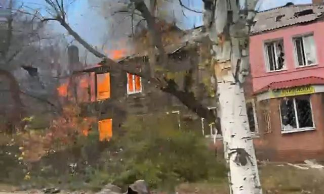 Террористы продолжаю разрушать Донбасс и убивать мирных жителей