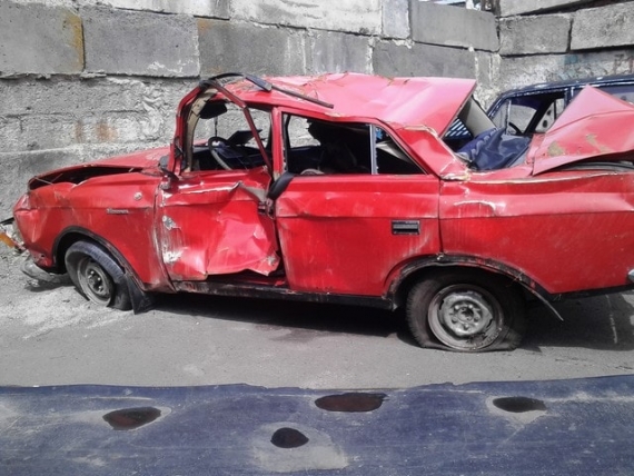 В «ДНР» авто слетело с дороги: погибло двое молодых парней