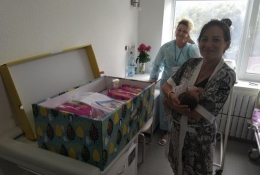 Проблему выдачи беби-боксов в Донецкой области решили положительно