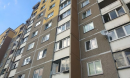 Из окна 14-го этажа выбросился житель Мариуполя