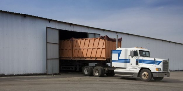 Из ОРДО через неподконтрольный пункт пропуска вывозят зерно