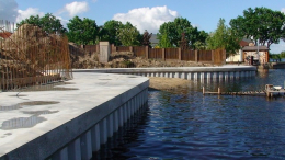 Как происходит укрепление берега: способы и особенности