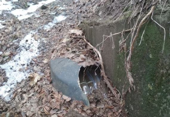 Тайник с российскими фугасами нашли рядом с оживленной трассой